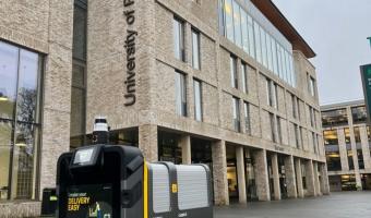 Elior UK introduces new robot delivery service at University of Roehampton 
