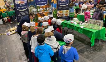 Young’s Foodservice returns to Farmwise Devon to educate 1,600 children 