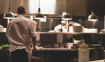 Survey finds hospitality industry has second lowest retention rate in UK 