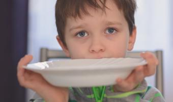 Report highlights 1/7 households with children struggling to afford food  Report highlights 1/7 households with children struggling to afford food