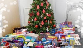 Jestic Foodservice Solutions staff donate gifts to children nationwide 