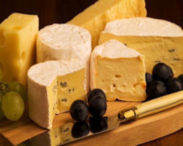 Red meat and cheese part of a healthy diet, but consumers do not understand food labels, according to new research