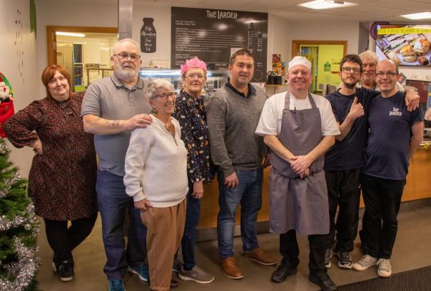 Compass Scotland supports West Lothian population with Christmas meals  