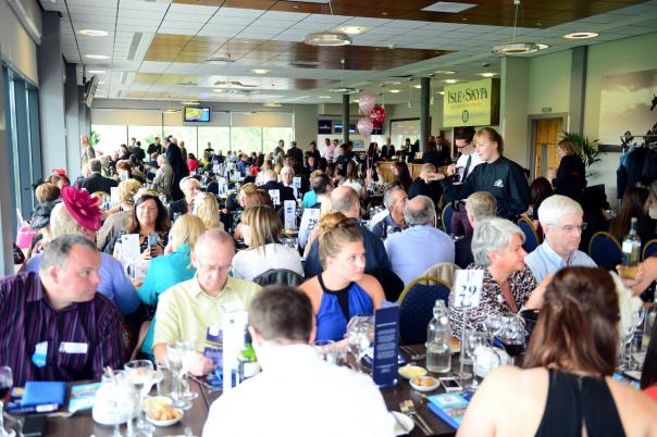 Perth Racecourse, Sodexo Prestige, contract extension, images