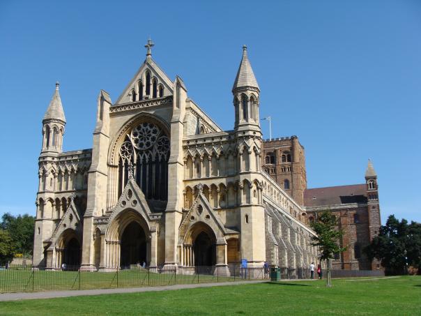 Elior secures new contract at St Albans Cathedral